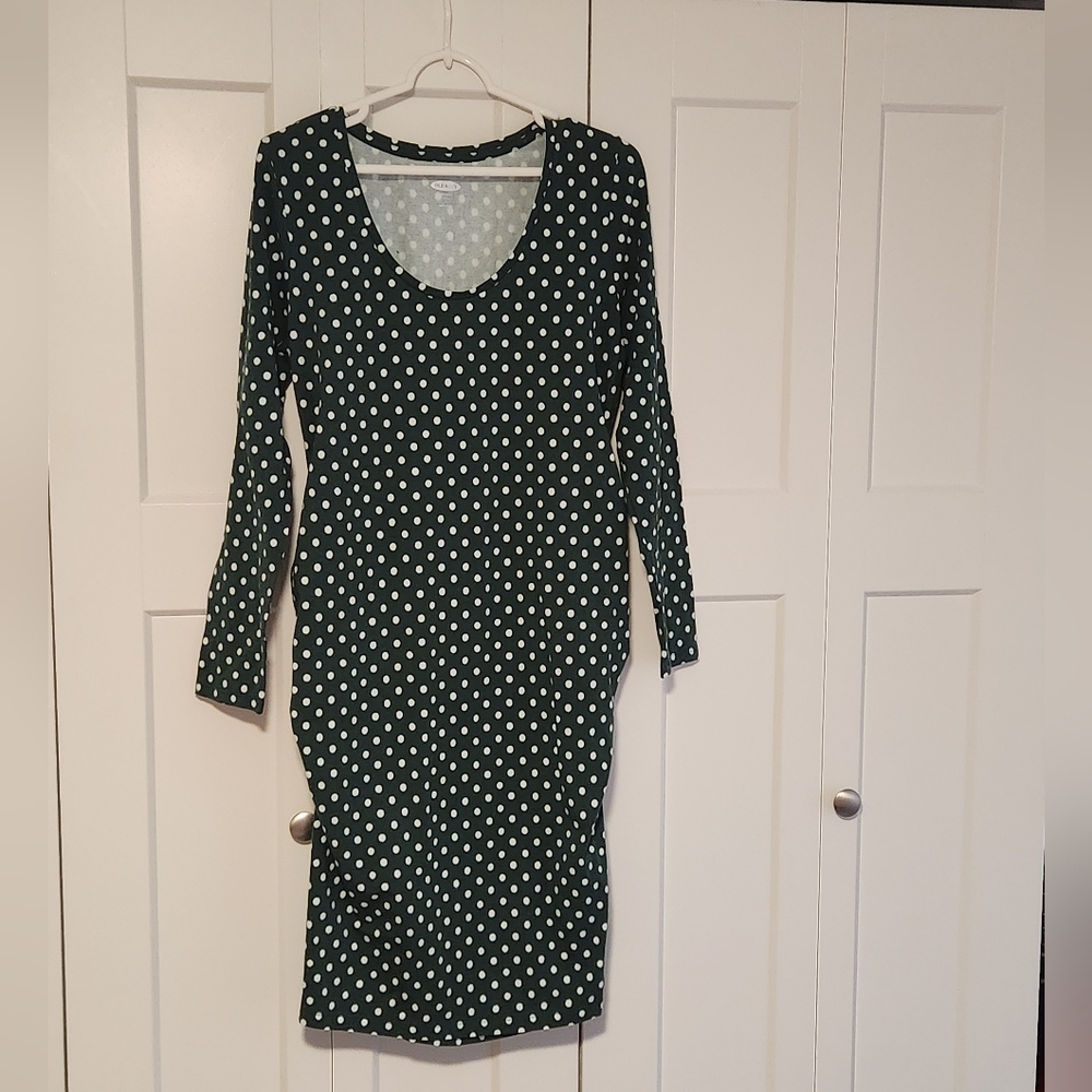 Old Navy Green and White Polka Dot Maternity Dress
